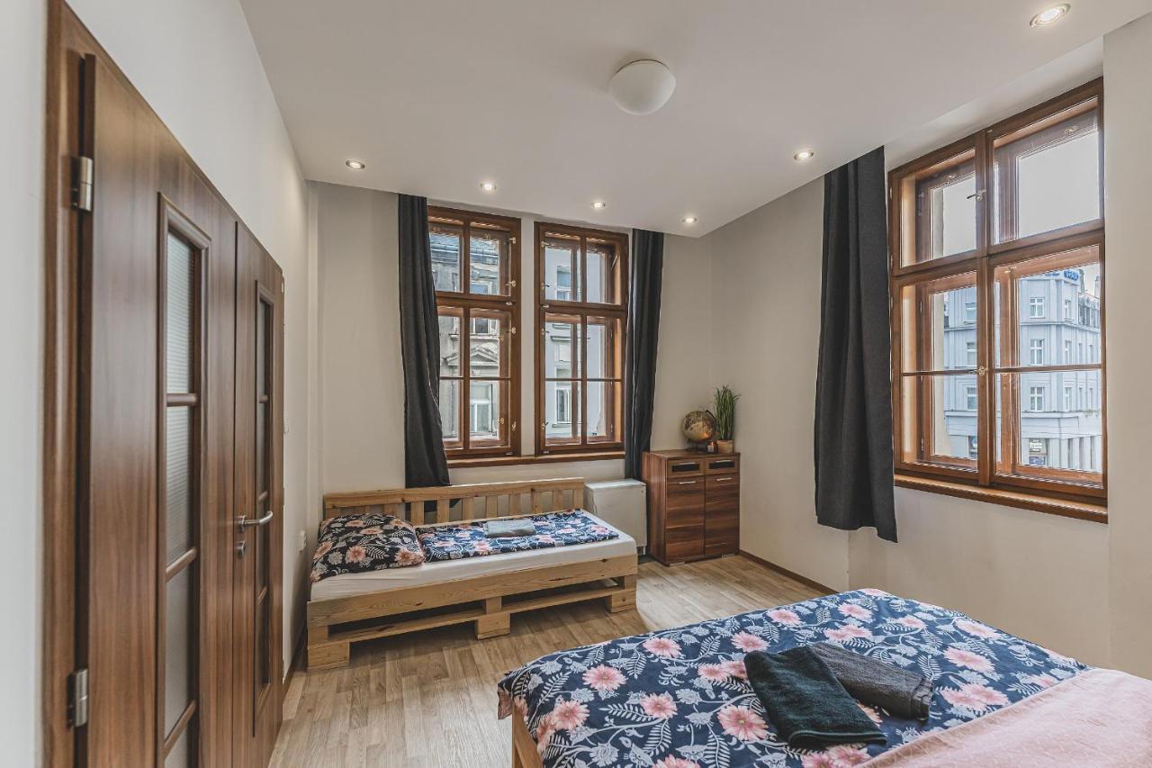 Carolina'S Central Apartment Hradec Kralove Exterior photo