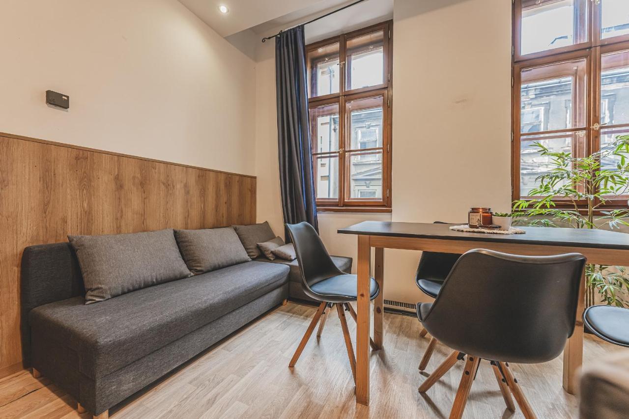 Carolina'S Central Apartment Hradec Kralove Exterior photo